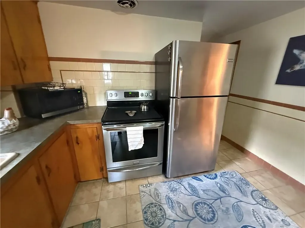 31 Funston Avenue Providence RI 02908