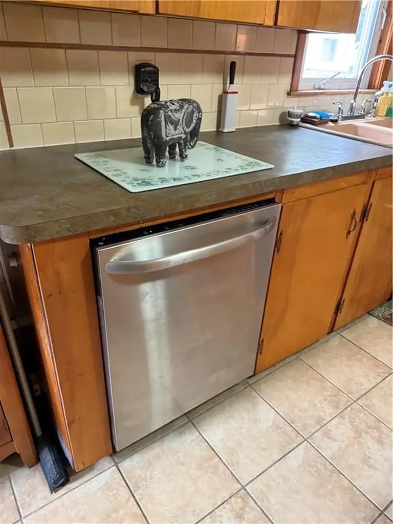 31 Funston Avenue Providence RI 02908