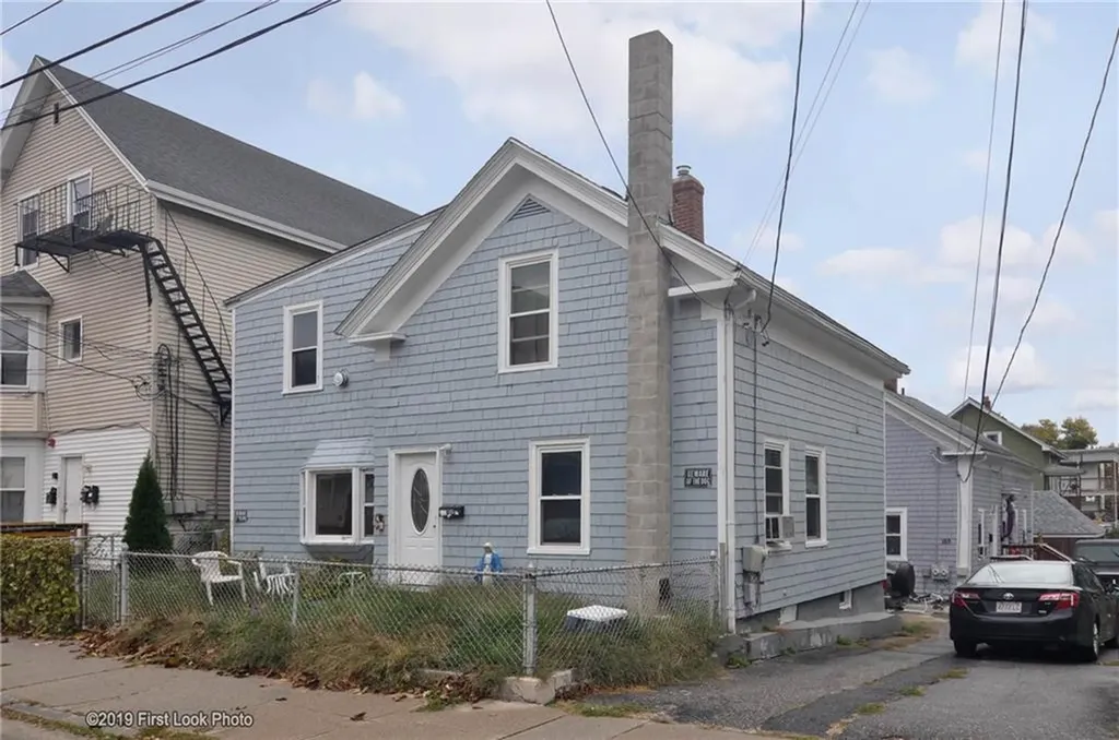 167 2nd Avenue Woonsocket RI 02895