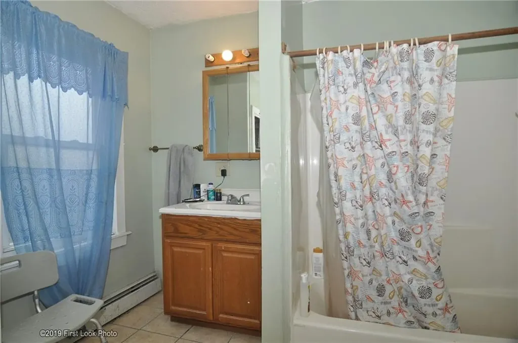 167 2nd Avenue Woonsocket RI 02895