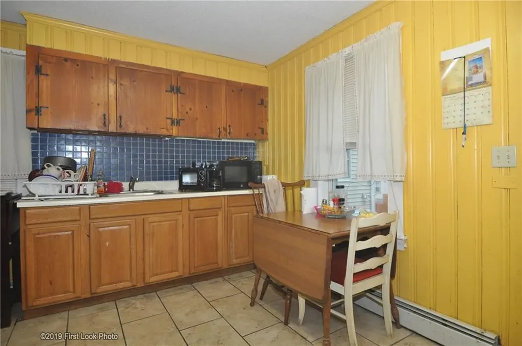 167 2nd Avenue Woonsocket RI 02895