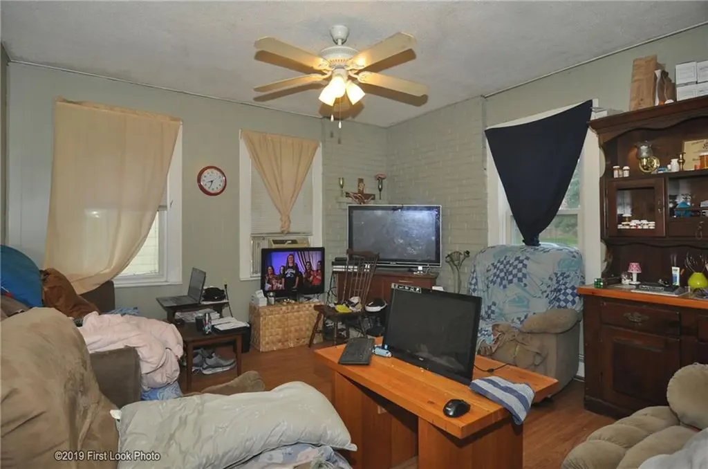 167 2nd Avenue Woonsocket RI 02895