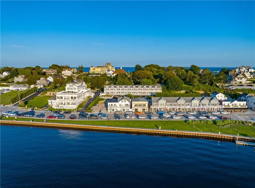 38 Bay Street Westerly RI 02891