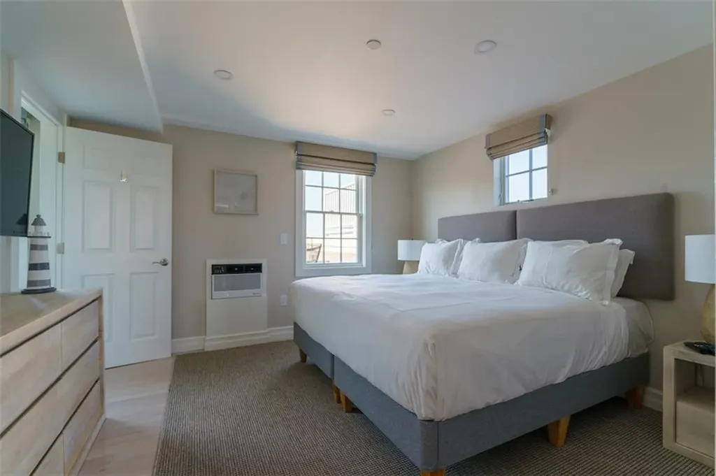 38 Bay Street Westerly RI 02891