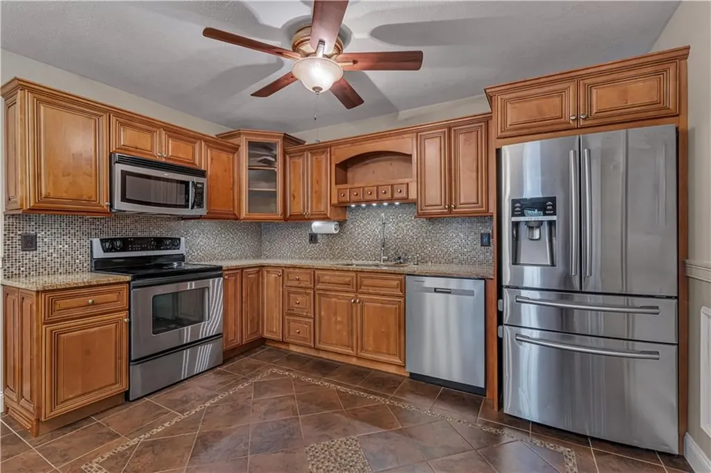 444 Woodward Road North Providence RI 02904
