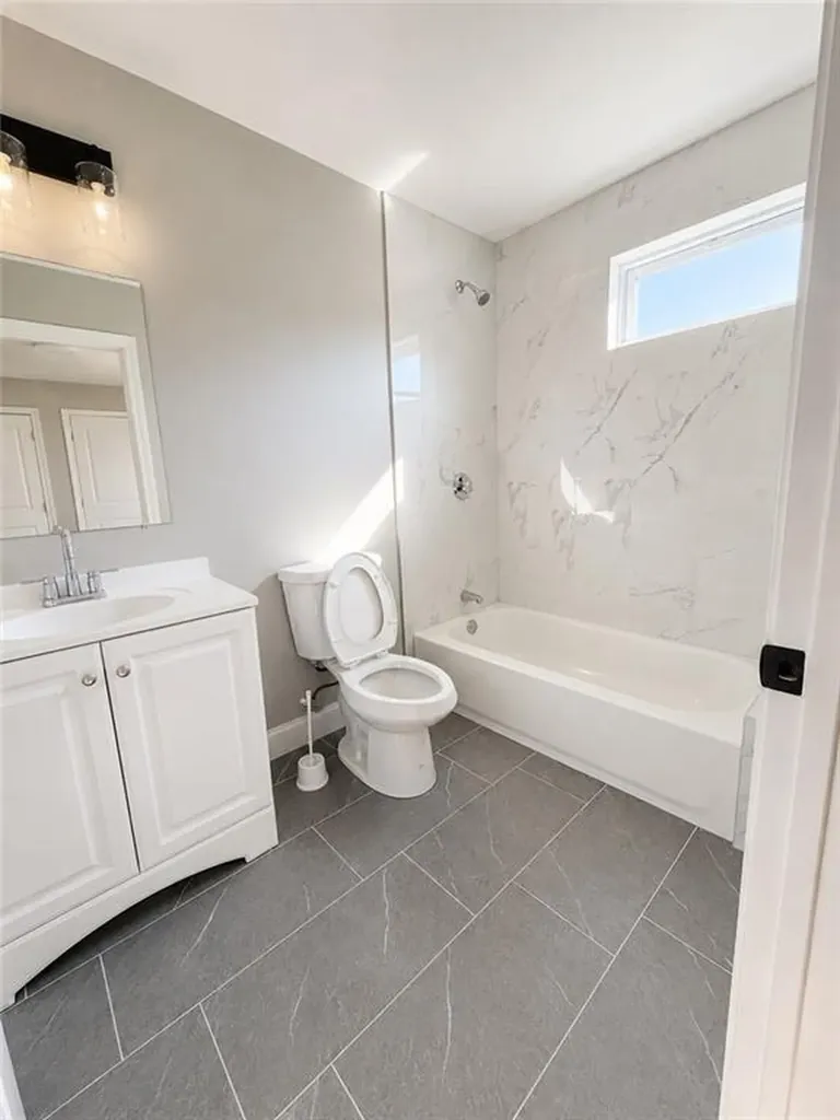 31 Vandewater Street Providence RI 02908