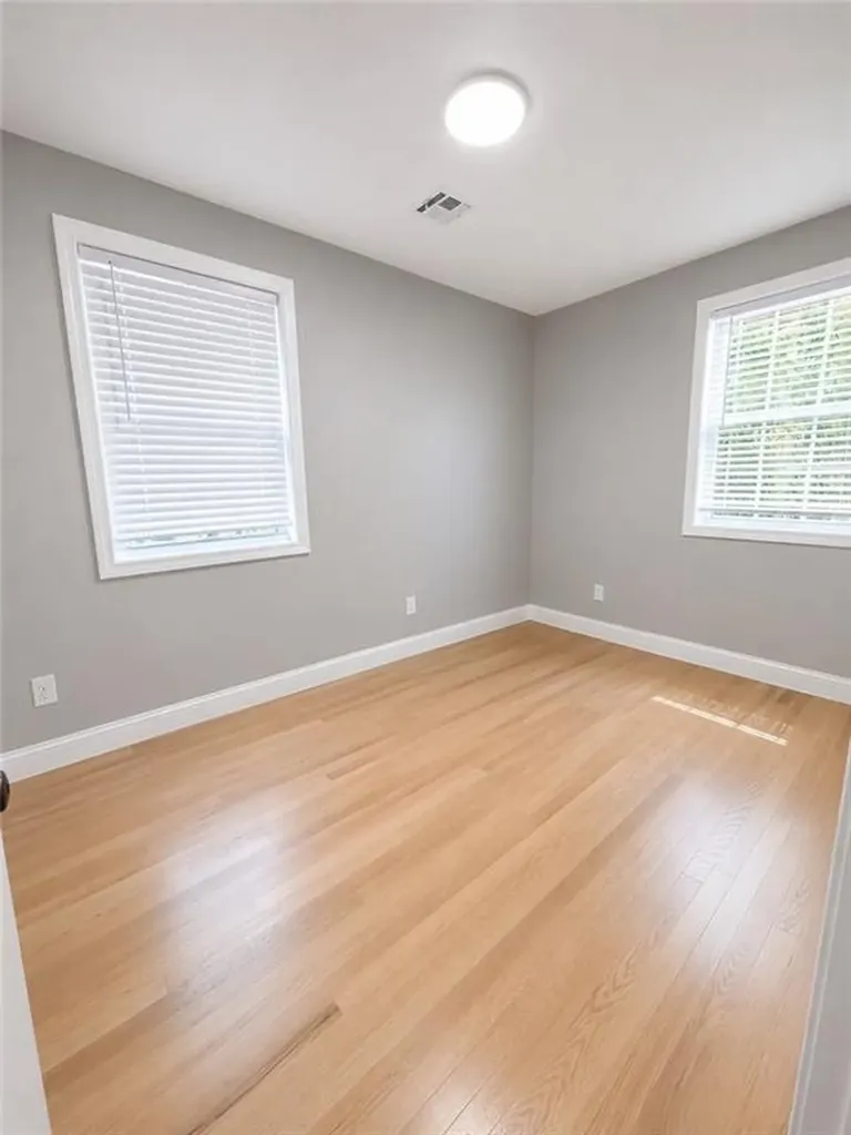 31 Vandewater Street Providence RI 02908