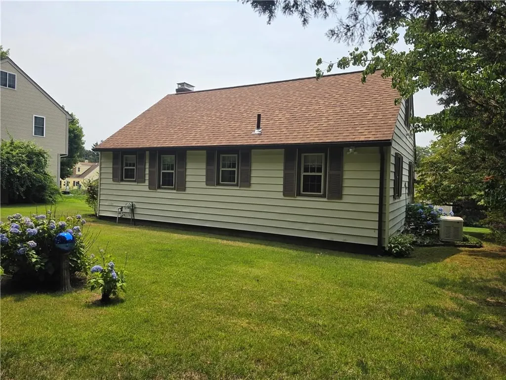 25 Linwood Street West Warwick RI 02893