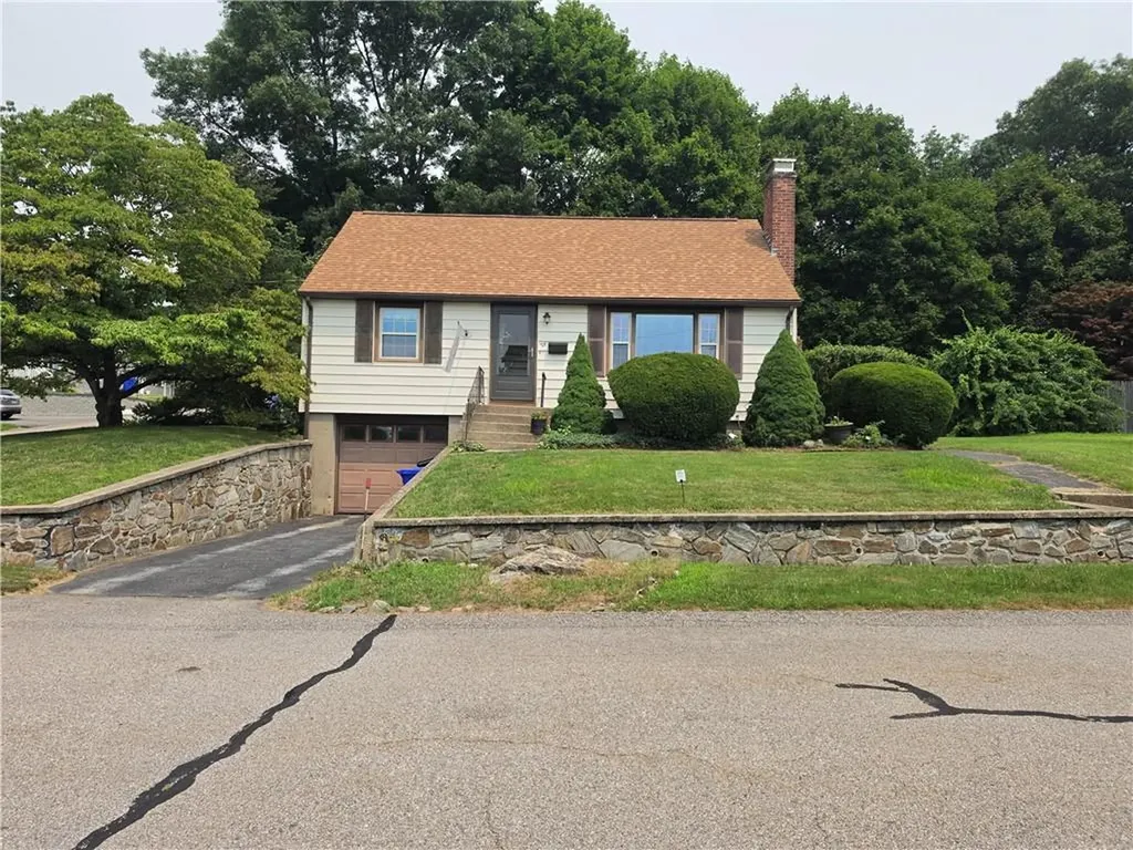 25 Linwood Street West Warwick RI 02893