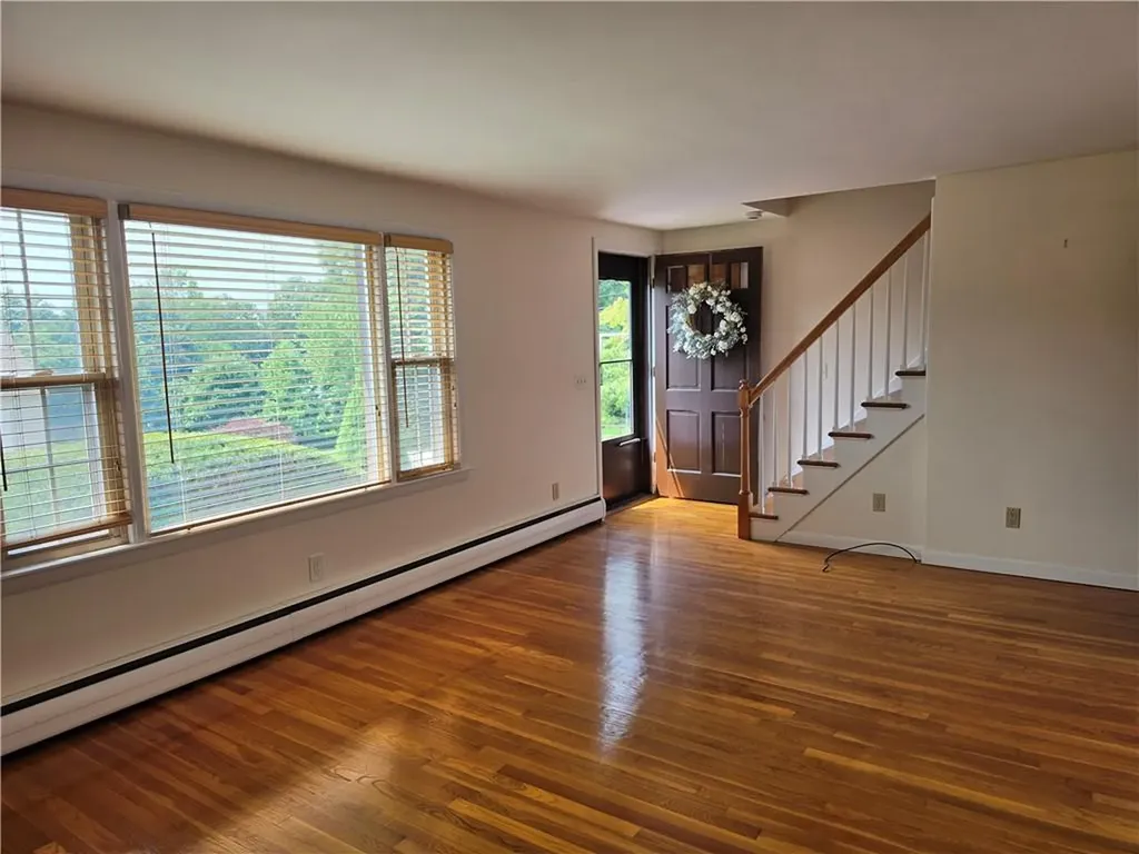 25 Linwood Street West Warwick RI 02893
