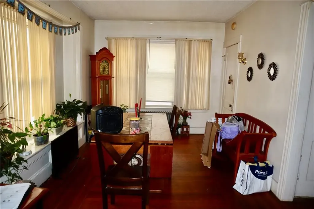 17 Tyndall Street Providence RI 02908