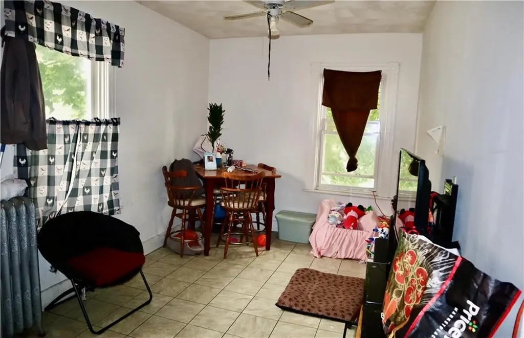 17 Tyndall Street Providence RI 02908