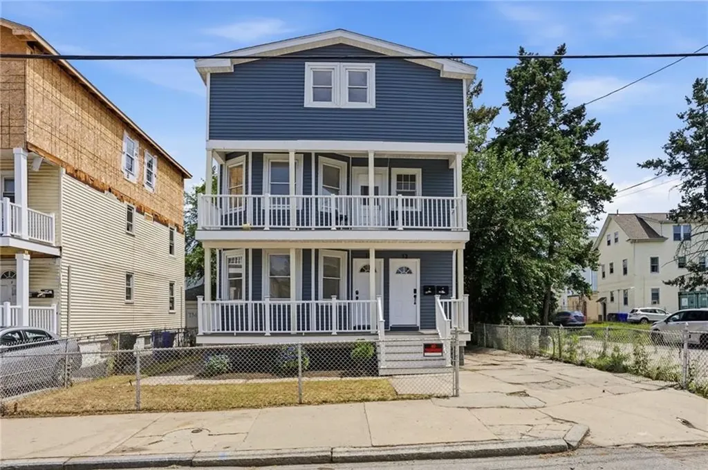 13 Suffolk Street Providence RI 02908
