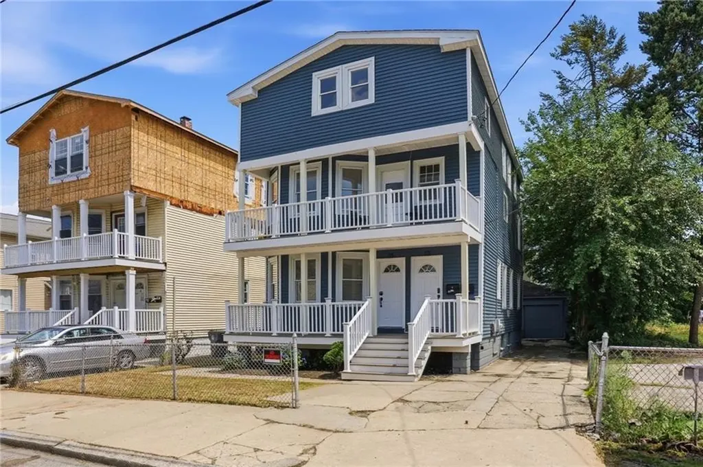13 Suffolk Street Providence RI 02908