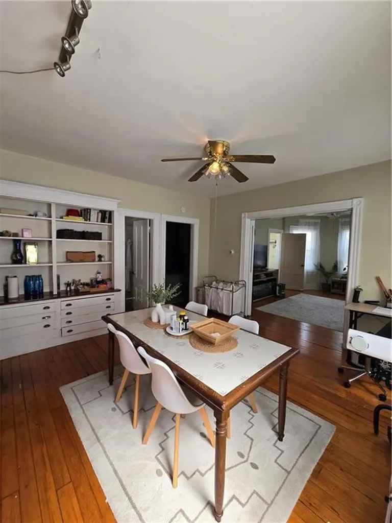 73 Beacon Avenue Providence RI 02903