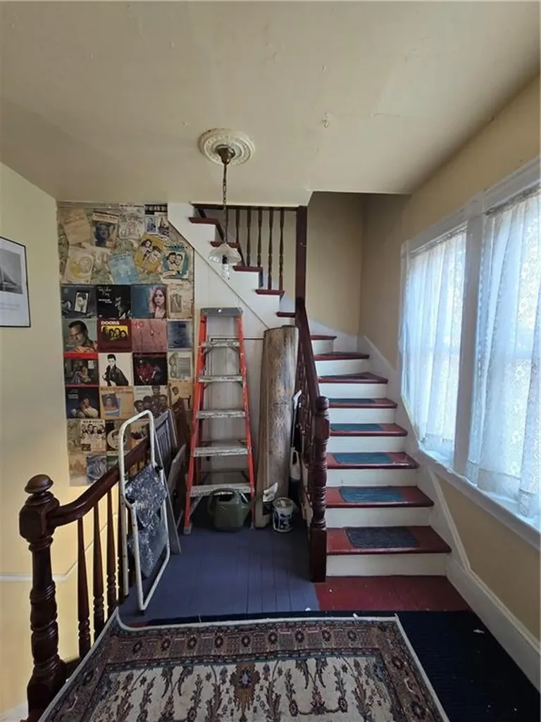 73 Beacon Avenue Providence RI 02903