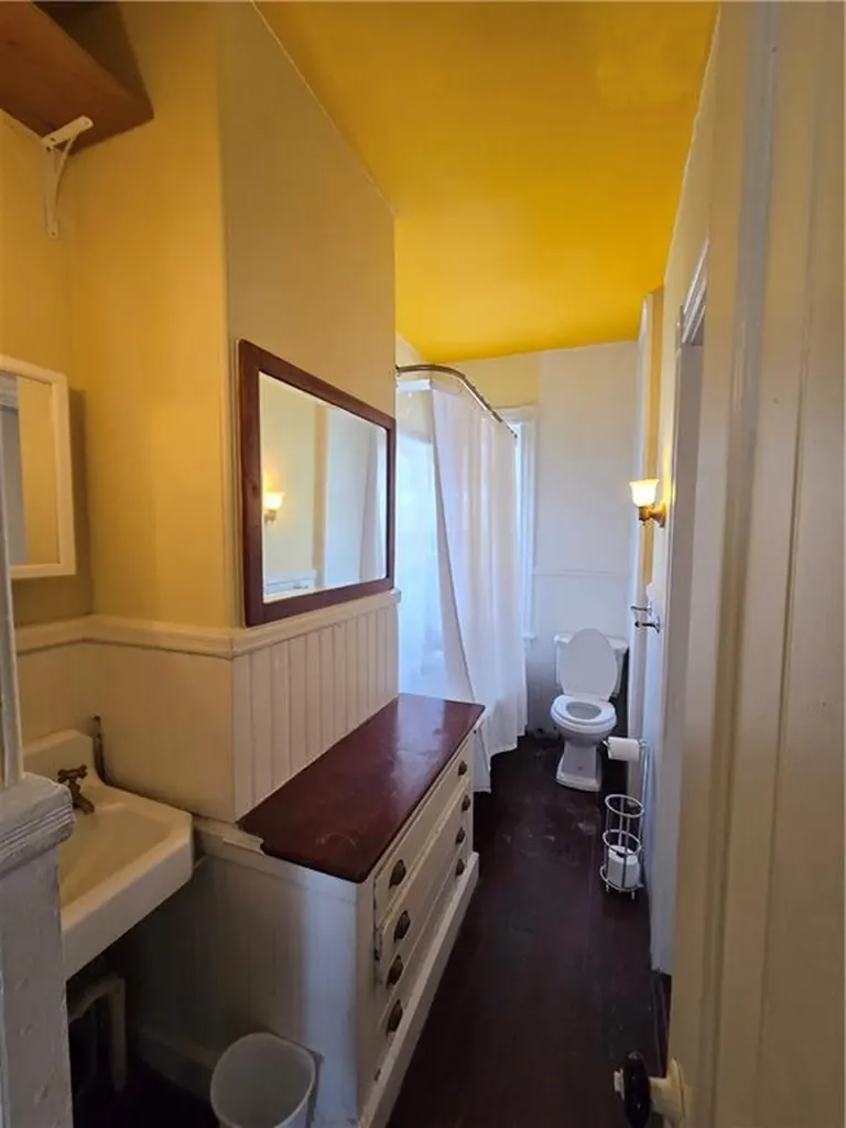73 Beacon Avenue Providence RI 02903