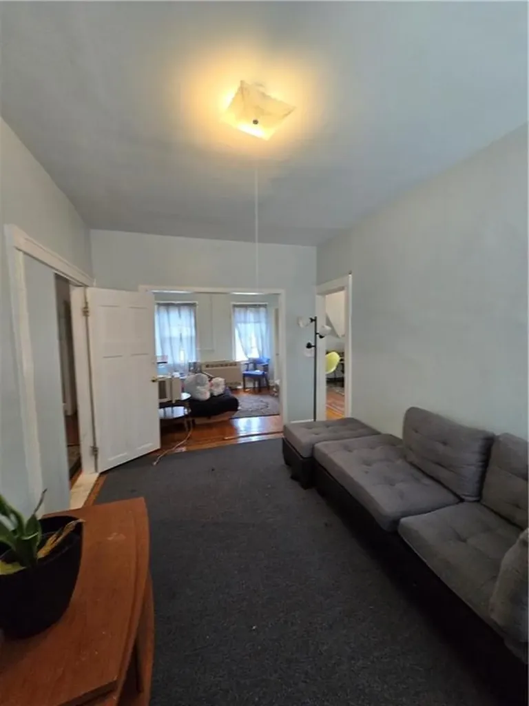 73 Beacon Avenue Providence RI 02903