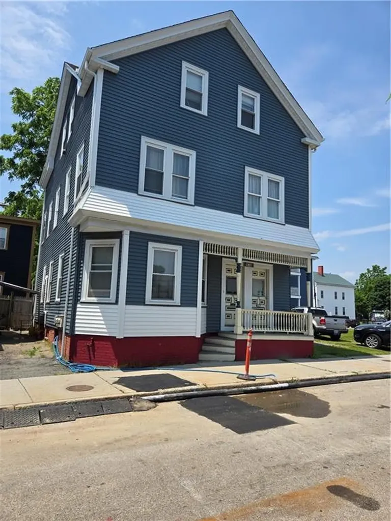 73 Beacon Avenue Providence RI 02903
