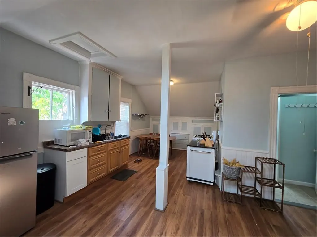 73 Beacon Avenue Providence RI 02903