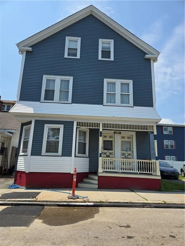 73 Beacon Avenue Providence RI 02903