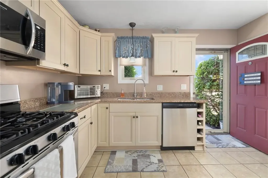 200 Cannon Street Cranston RI 02920