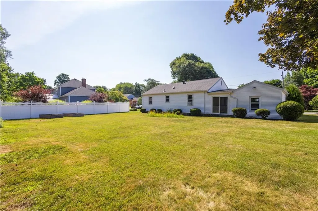 40 Greenfield Road Cumberland RI 02846