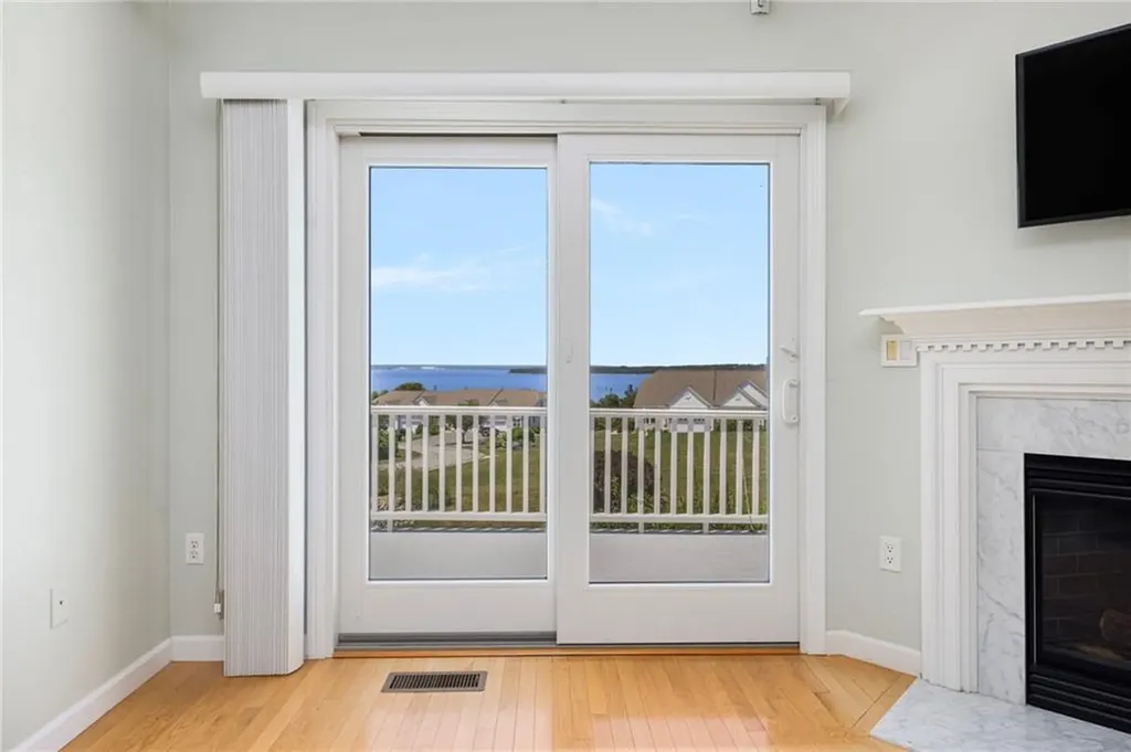 217 Rolling Hill Road Portsmouth RI 02871