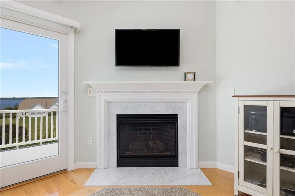 217 Rolling Hill Road Portsmouth RI 02871