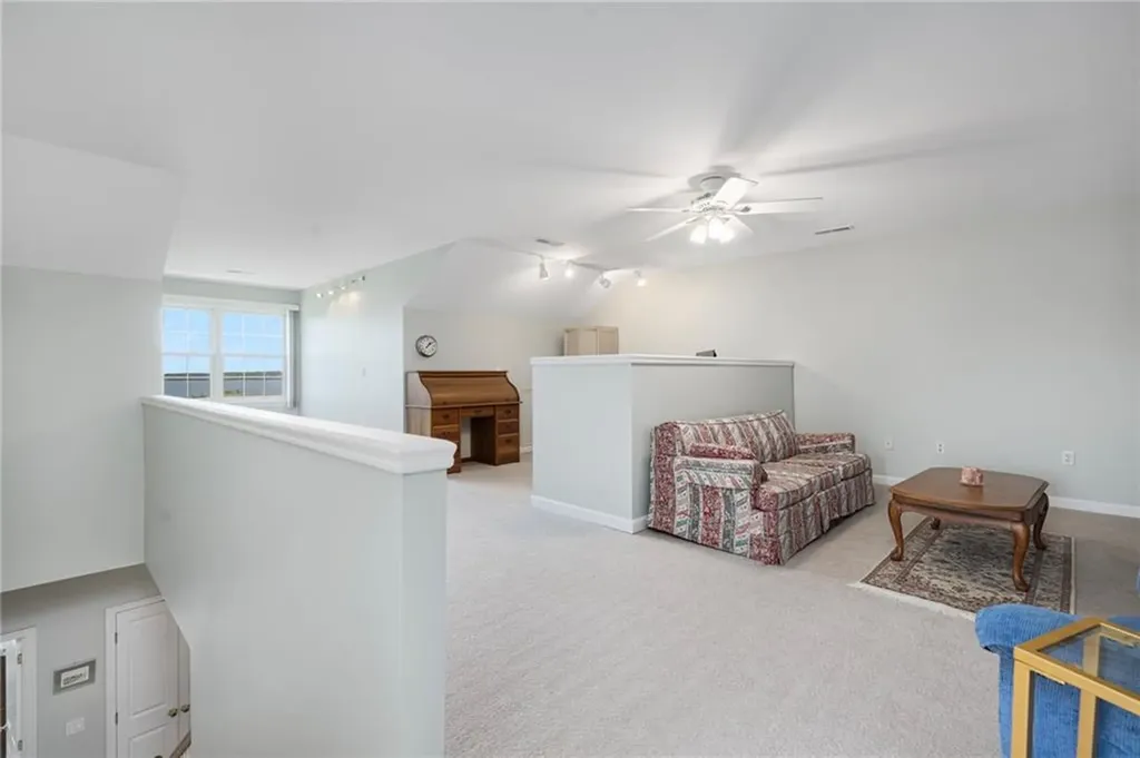217 Rolling Hill Road Portsmouth RI 02871