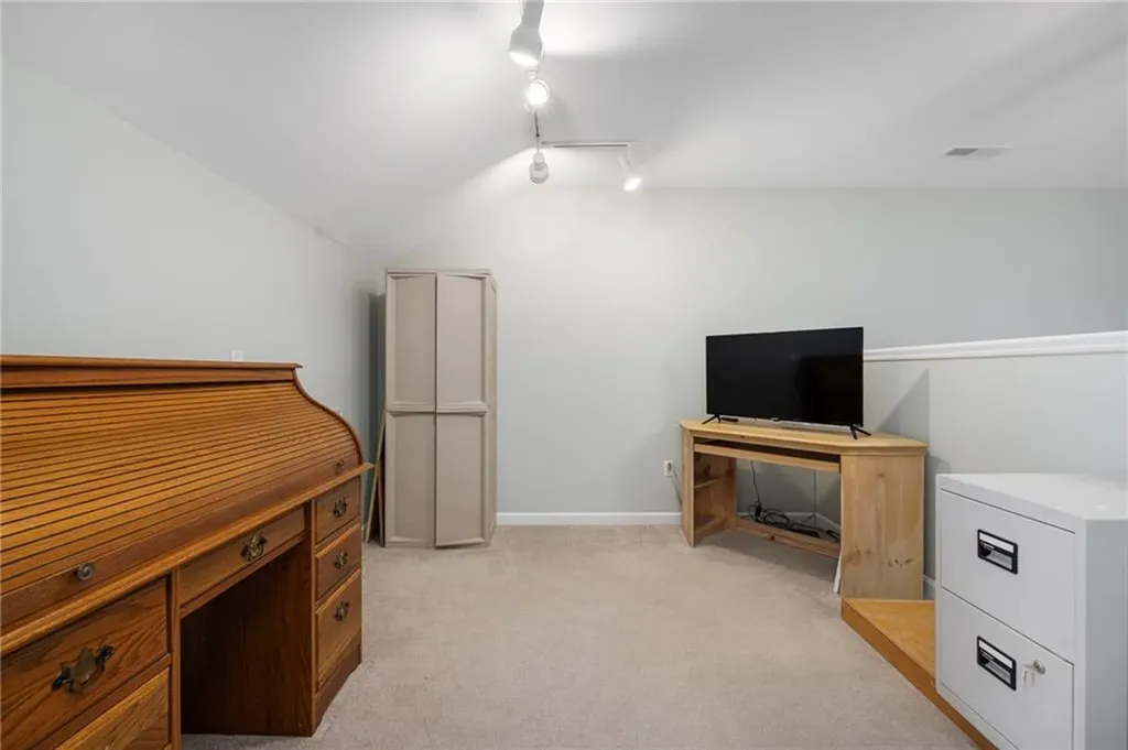 217 Rolling Hill Road Portsmouth RI 02871