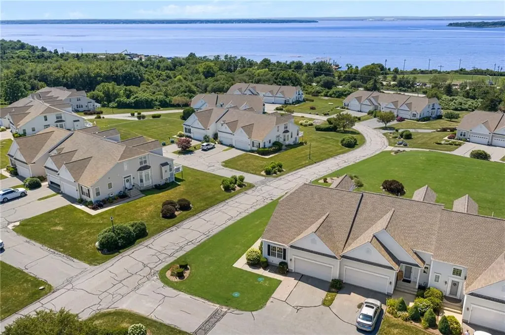 217 Rolling Hill Road Portsmouth RI 02871