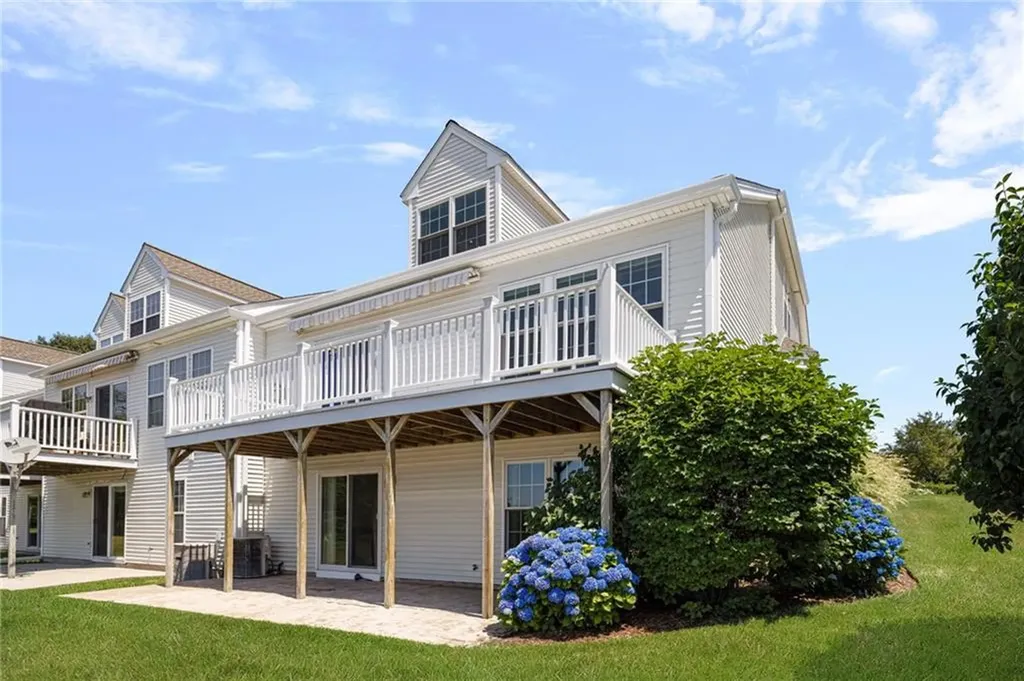 217 Rolling Hill Road Portsmouth RI 02871