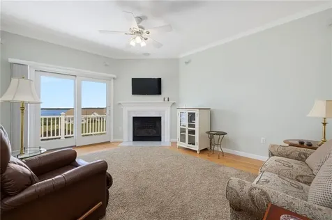 217 Rolling Hill Road Portsmouth RI 02871