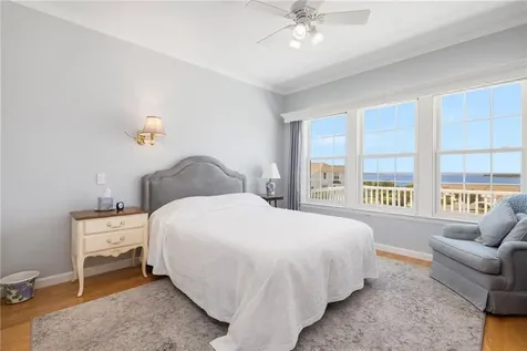 217 Rolling Hill Road Portsmouth RI 02871