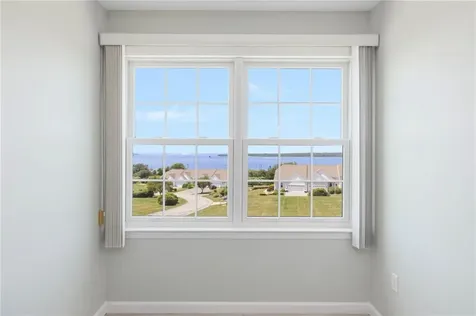217 Rolling Hill Road Portsmouth RI 02871