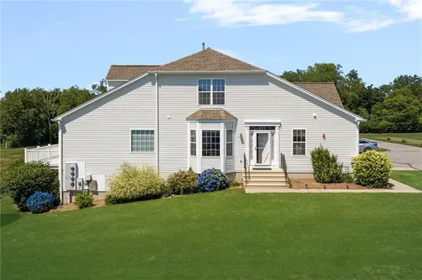 217 Rolling Hill Road Portsmouth RI 02871