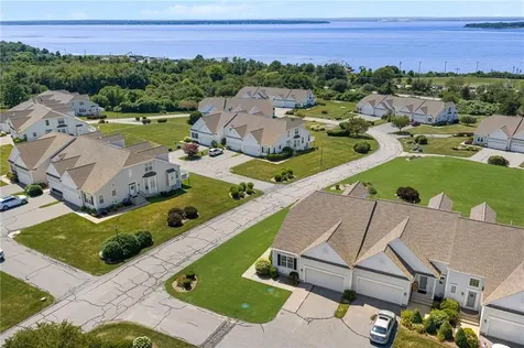 217 Rolling Hill Road Portsmouth RI 02871