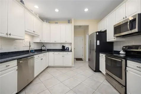 217 Rolling Hill Road Portsmouth RI 02871