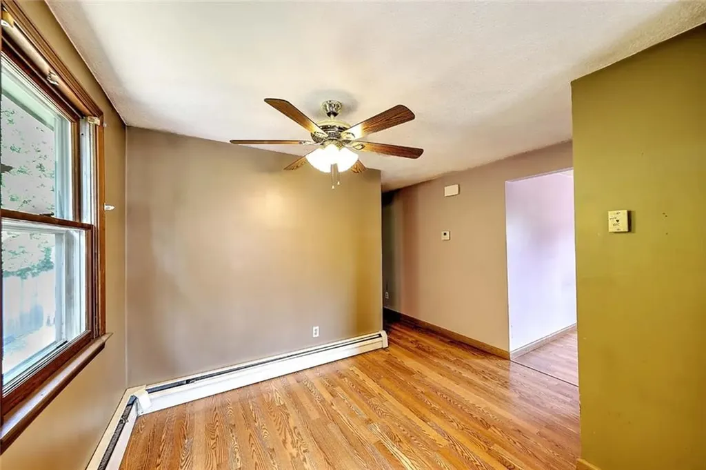 104 Stanton Avenue East Providence RI 02915