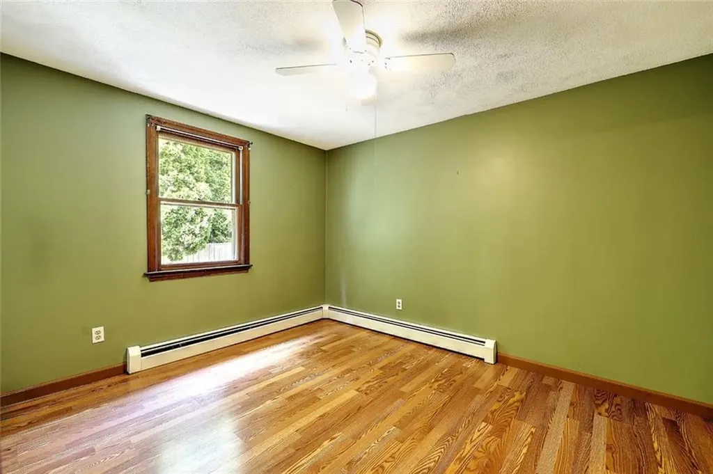 104 Stanton Avenue East Providence RI 02915
