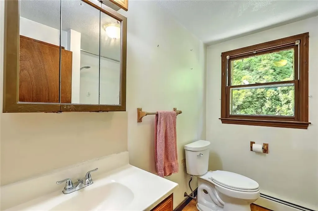 104 Stanton Avenue East Providence RI 02915