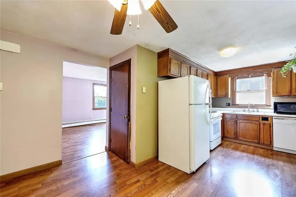 104 Stanton Avenue East Providence RI 02915