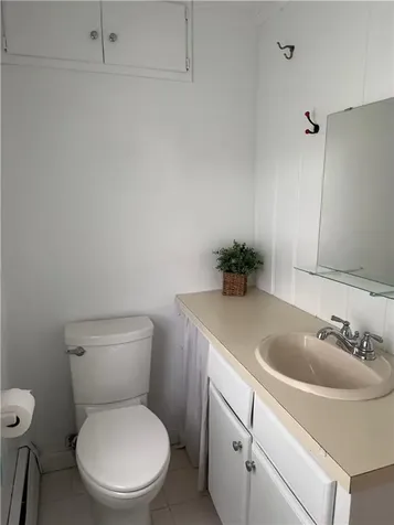 124 Beach Road Bristol RI 02809