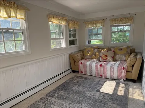 124 Beach Road Bristol RI 02809