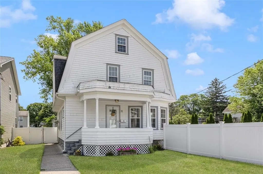 11 Minerva Avenue Cumberland RI 02864