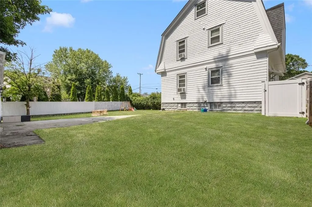 11 Minerva Avenue Cumberland RI 02864