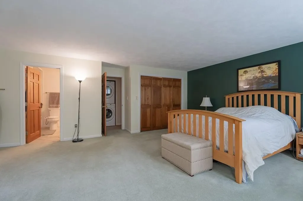 703 Brookhaven Lane Woonsocket RI 02895