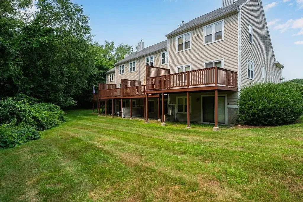 703 Brookhaven Lane Woonsocket RI 02895