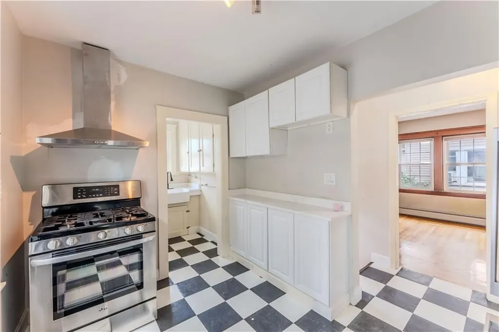 27 Willis Street Cranston RI 02910